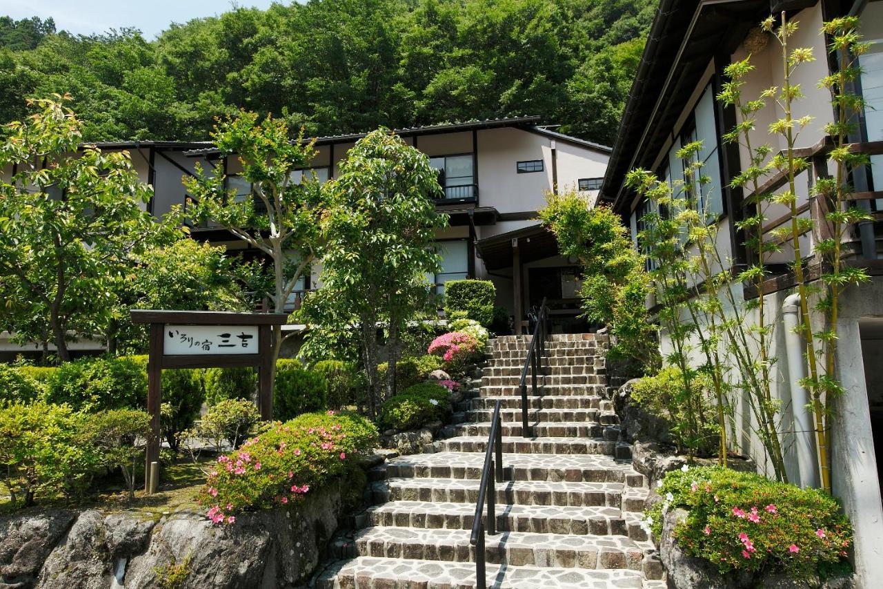 Irorino Yado Sankichi Hotel Ukuszu Kültér fotó