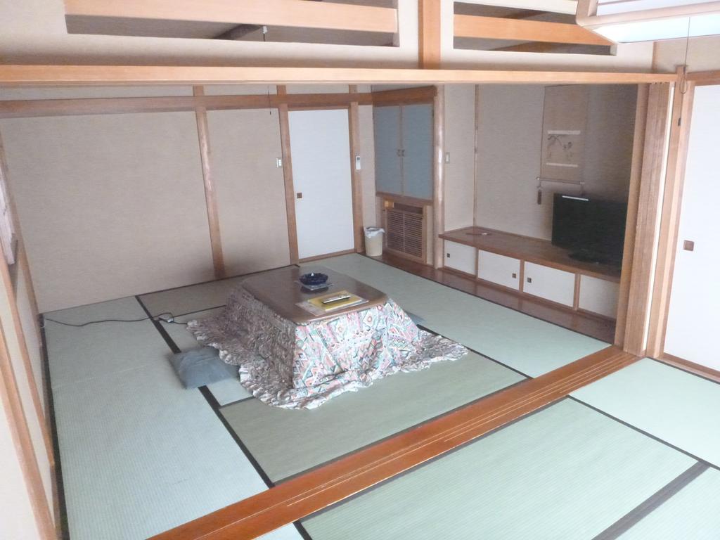 Irorino Yado Sankichi Hotel Ukuszu Kültér fotó