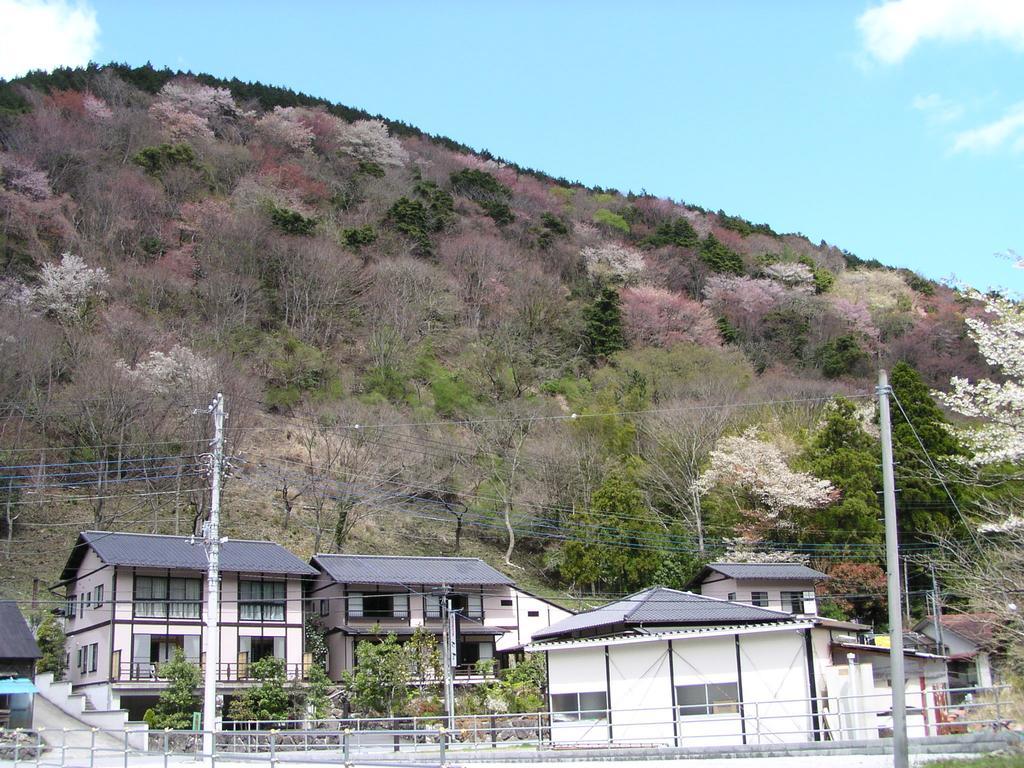 Irorino Yado Sankichi Hotel Ukuszu Kültér fotó